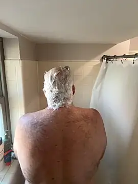 superbearboss online show from 11.28.25