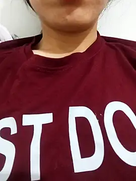 saraaxx1 online show from 11.19.25