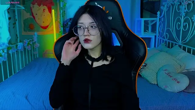 Snapshot of Setsunai_ chatting on 03.09.25 Setsunai  online show from 03.09.25