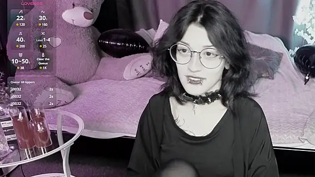 Snapshot of Setsunai_ chatting on 03.14.25 Setsunai  online show from 03.14.25