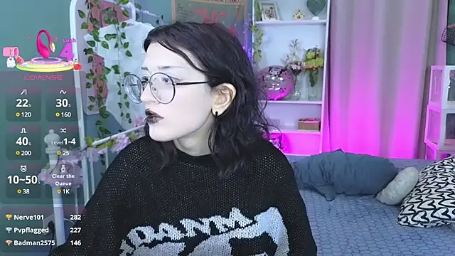 Snapshot of Setsunai_ chatting on 03.21.25 Setsunai  online show from 03.21.25