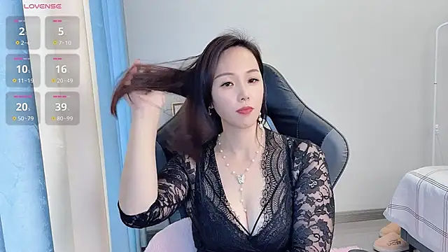 Dewluna online show from 03.14.25