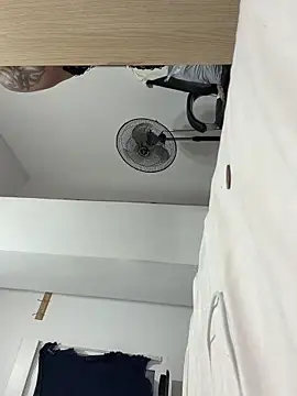 Snapshot of ashsophie26_98 chatting on 11.18.25 ashsophie26 98 online show from 11.18.25