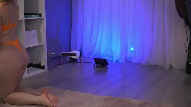 Snapshot of ElysaWetxx chatting on 10.01.25 ElysaWetxx online show from 10.01.25