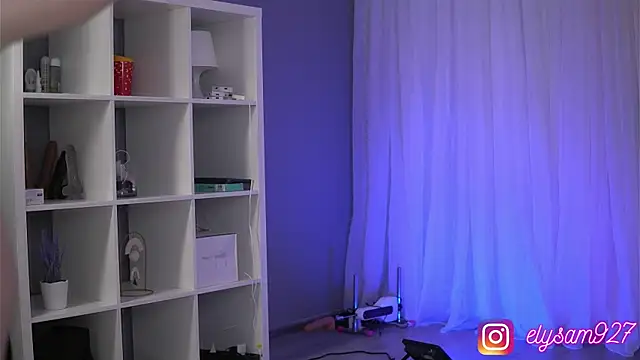 Snapshot of ElysaWetxx chatting on 10.23.25 ElysaWetxx online show from 10.23.25