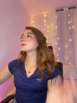 Snapshot of Hi_Soyfer chatting on 06.12.26 Hi Soyfer online show from 06.12.26