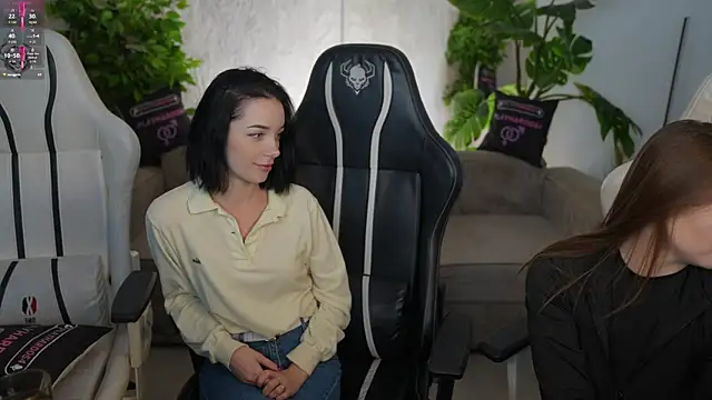 Billie054 online show from 11.17.25