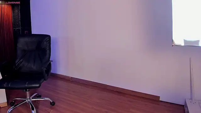 Catalina Santhana online show from 09.30.25