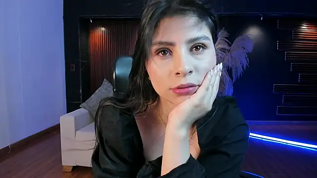 Catalina Santhana online show from 10.20.25