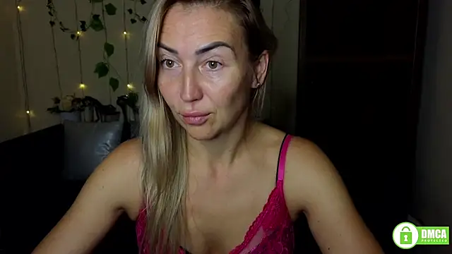 Kiss julli88I online show from 09.19.25