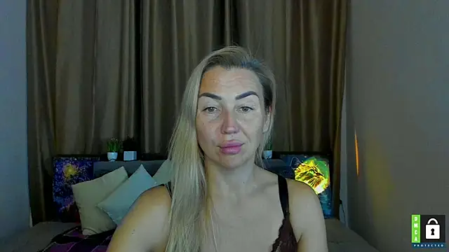 Kiss julli88I online show from 11.06.25