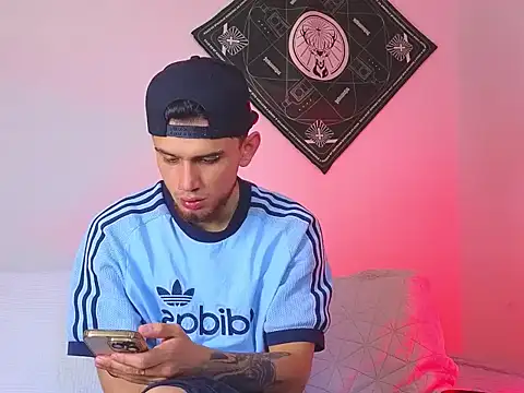 samevansx  online show from 12.15.25