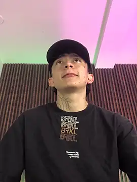 troy rouge online show from 10.07.25