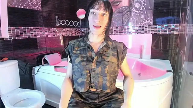 Small Hot19 online show from 10.11.25