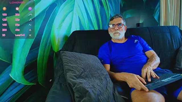 LukeCrews online show from 09.17.25