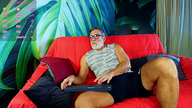 LukeCrews online show from 09.23.25