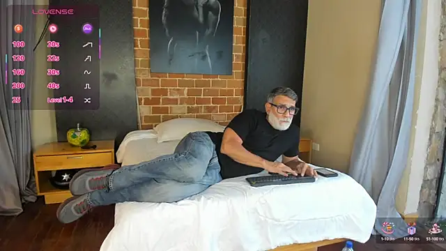 LukeCrews online show from 09.28.25