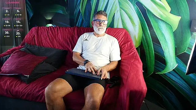 LukeCrews online show from 10.02.25