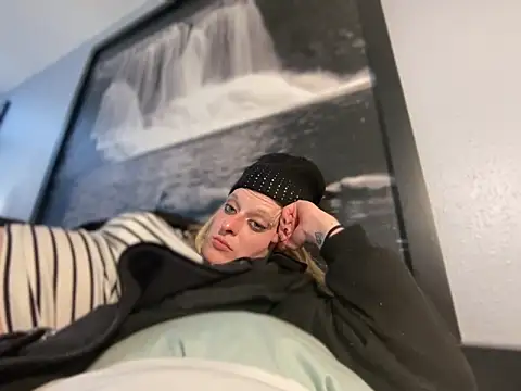 KITTYBOOBOOFUXX online show from 03.25.26