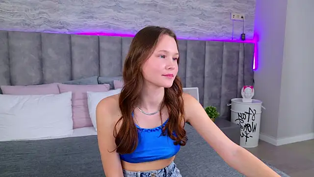 Snapshot of AmeliRoyse chatting on 03.07.25 AmeliRoyse online show from 03.07.25