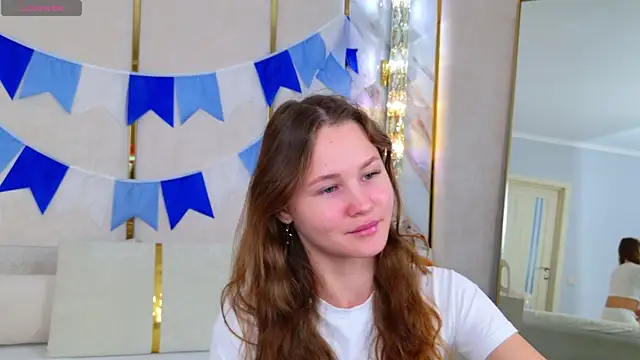 Snapshot of AmeliRoyse chatting on 09.27.25 AmeliRoyse online show from 09.27.25