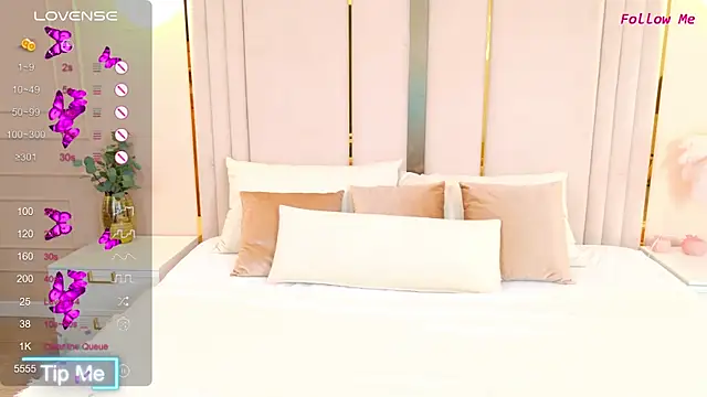 Snapshot of AmeliRoyse chatting on 10.09.25 AmeliRoyse online show from 10.09.25