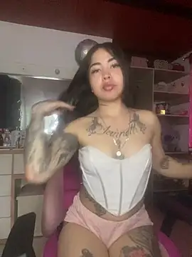 Mia cullen  online show from 02.17.26