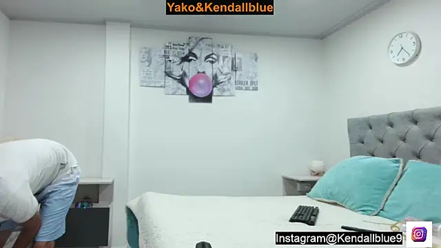 Snapshot of kendallblue_ chatting on 10.20.25 kendallblue  online show from 10.20.25
