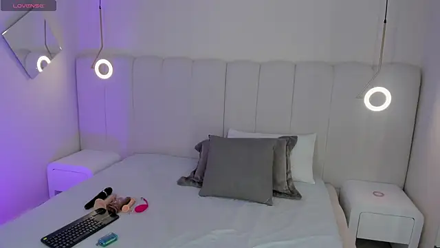 Snapshot of riri_candy chatting on 10.01.25 riri candy online show from 10.01.25