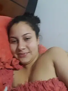 Snapshot of esmeralda_jadees chatting on 03.08.25 esmeralda jadees online show from 03.08.25