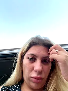 Snapshot of Alicedream5 chatting on 09.20.25 Alicedream5 online show from 09.20.25