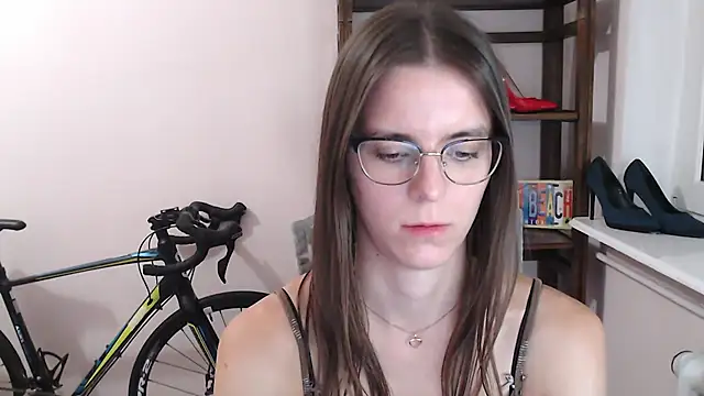 love megi online show from 04.12.26