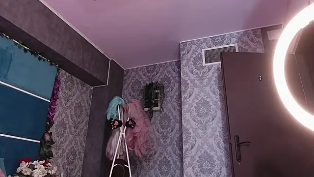 SunnyGlow online show from 09.26.25