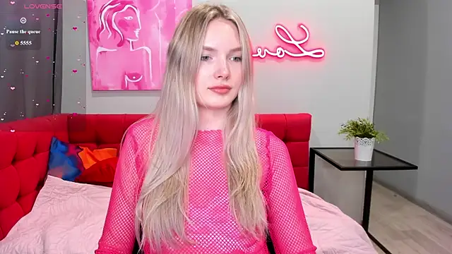 EvelineAmore online show from 07.04.26
