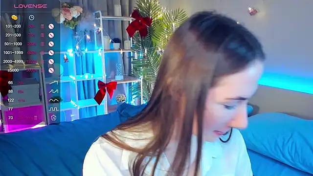 Kira mindnes online show from 03.20.25