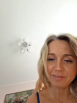 b l o n d i n k a online show from 09.18.25