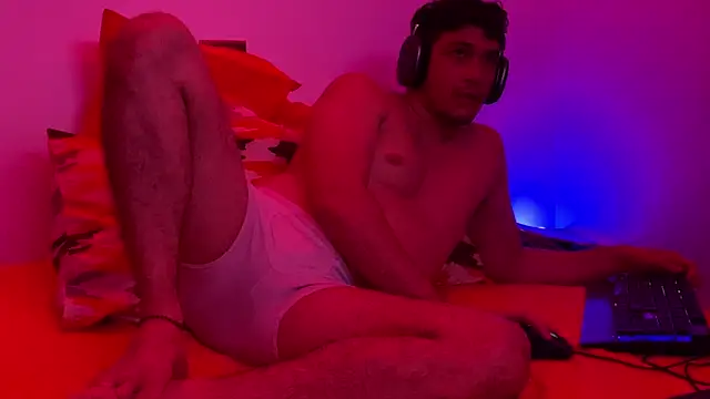 Snapshot of chicoinhibido chatting on 03.21.25 chicoinhibido online show from 03.21.25