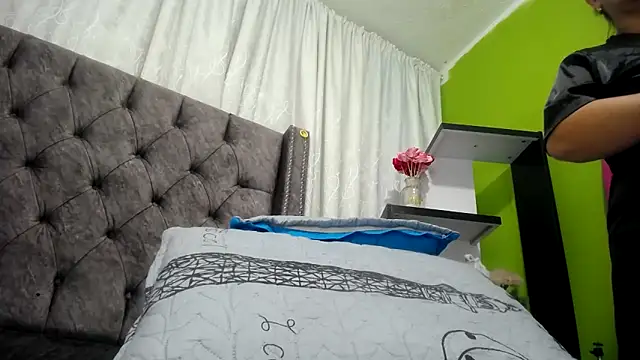 ANA-BULLOCK- online show from 10.03.25