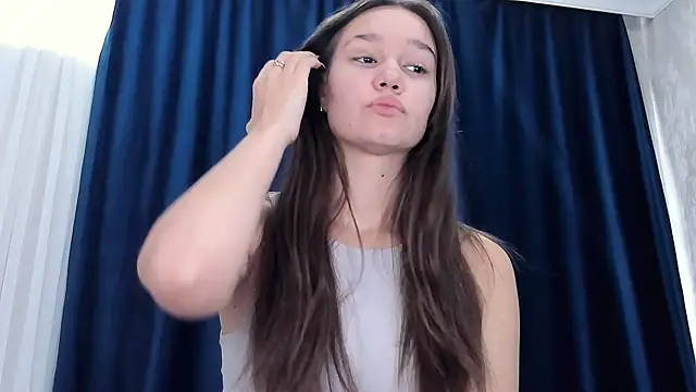 Snapshot of Misa_queen chatting on 09.21.25 Misa queen online show from 09.21.25