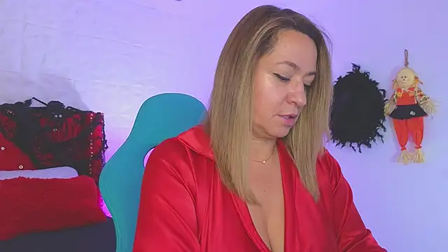 Snapshot of weet_Evans___ chatting on 11.01.25 weet Evans    online show from 11.01.25