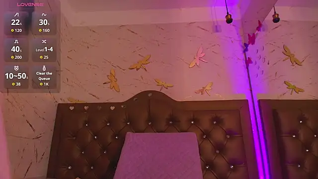 Snapshot of ANDROMEEDA chatting on 10.15.25 ANDROMEEDA online show from 10.15.25