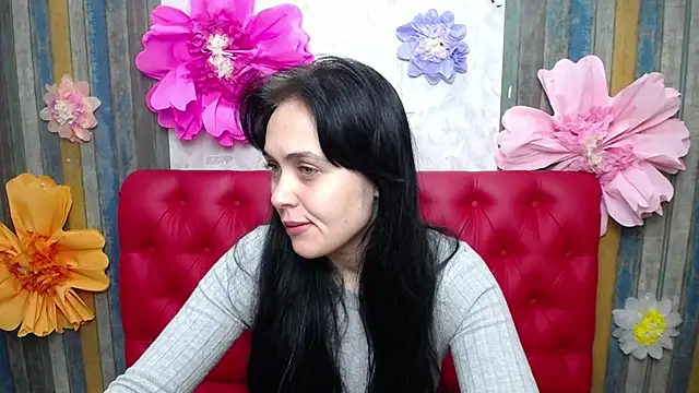 IziPaterson online show from 10.03.25