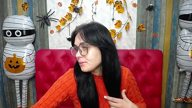 IziPaterson online show from 10.22.25