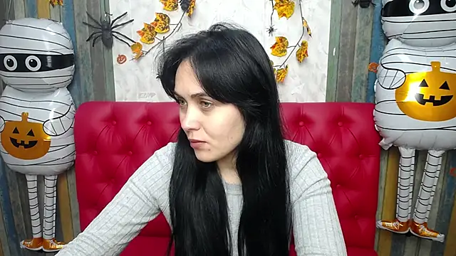 IziPaterson online show from 10.31.25