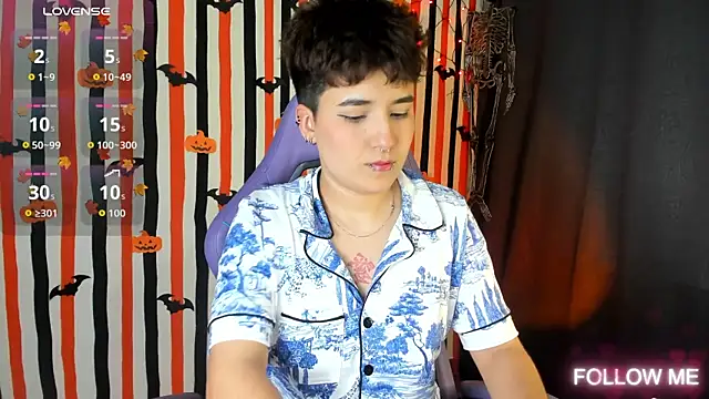 emma cute7 online show from 10.15.25