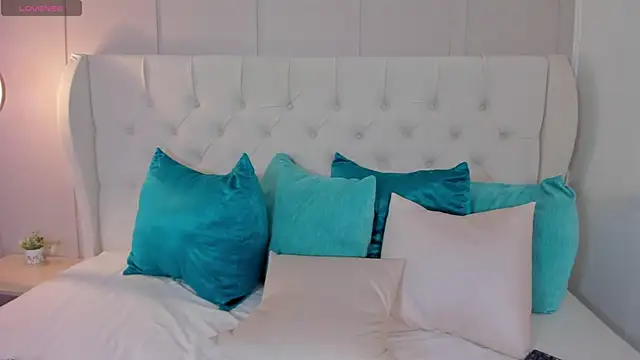 megan jonesss online show from 10.20.25