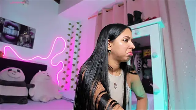 Vickysth online show from 10.14.25