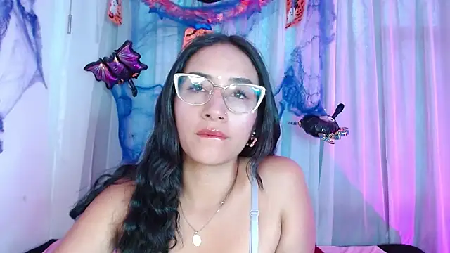 violettsuncs online show from 10.17.25