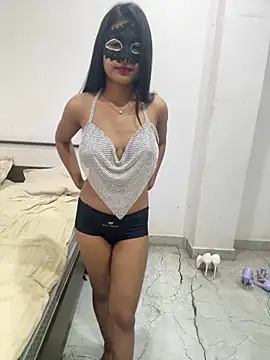 Hotswetie online show from 03.19.25