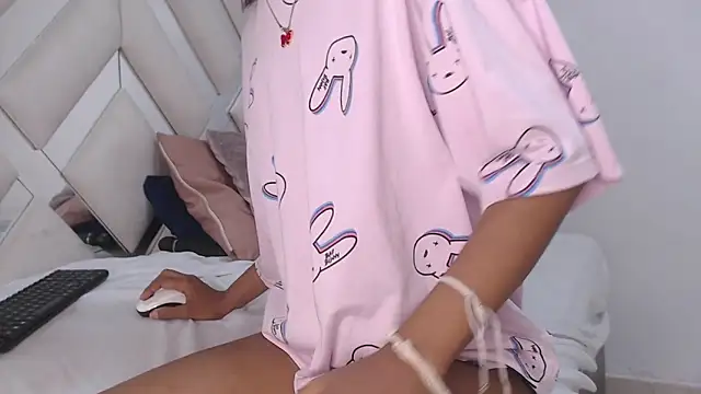 willow smitt online show from 03.21.26